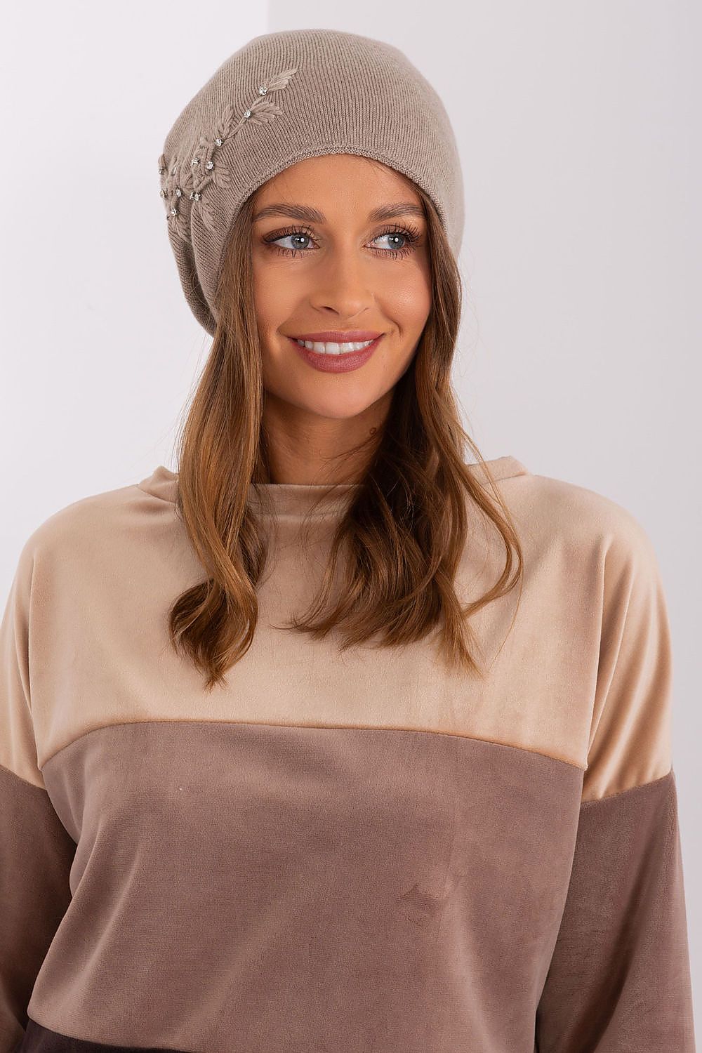  Bonnet model 189924 AT 