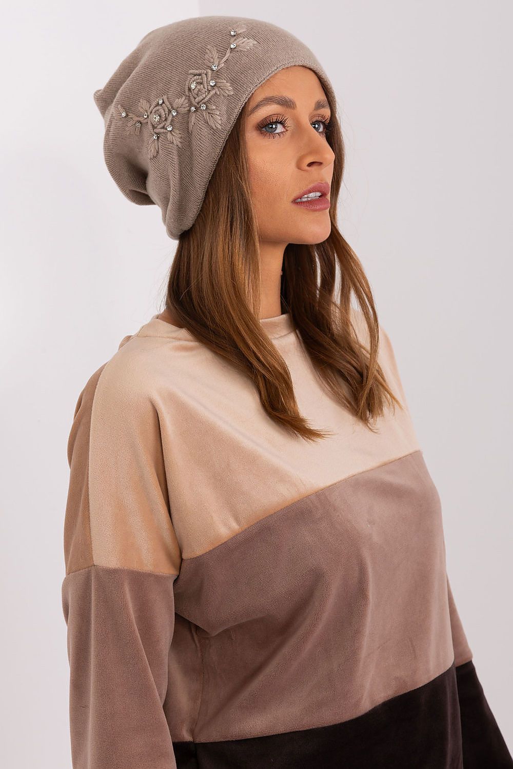  Bonnet model 189924 AT 