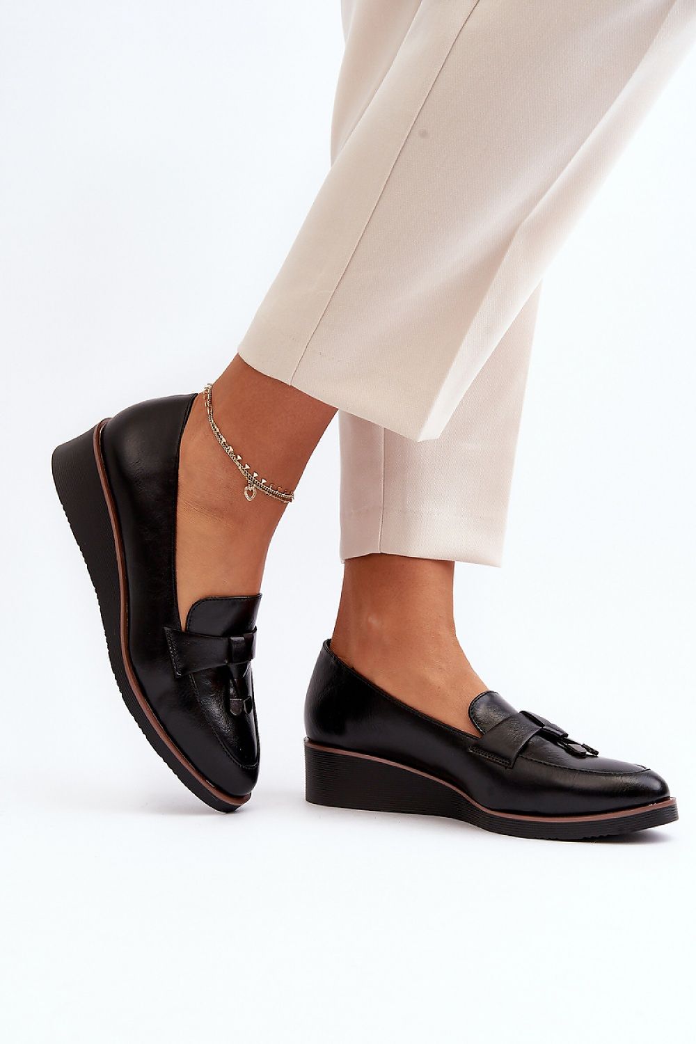  Chaussures basses &agrave; cothurnes model 191992 Step in style 
