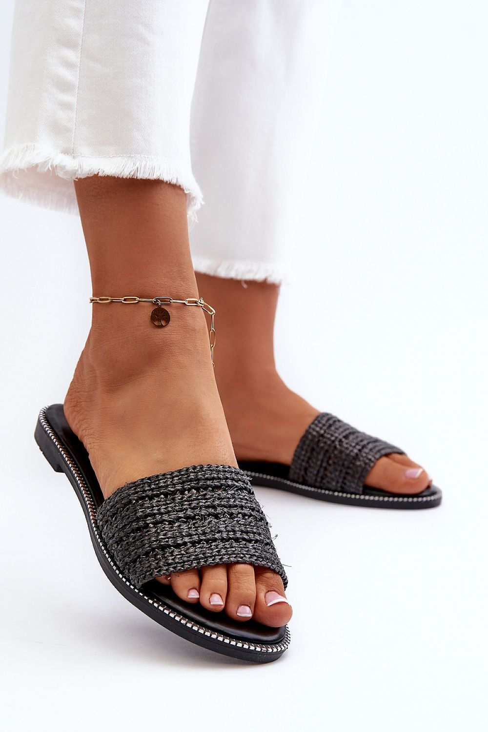  Clacquettes model 195435 Step in style 