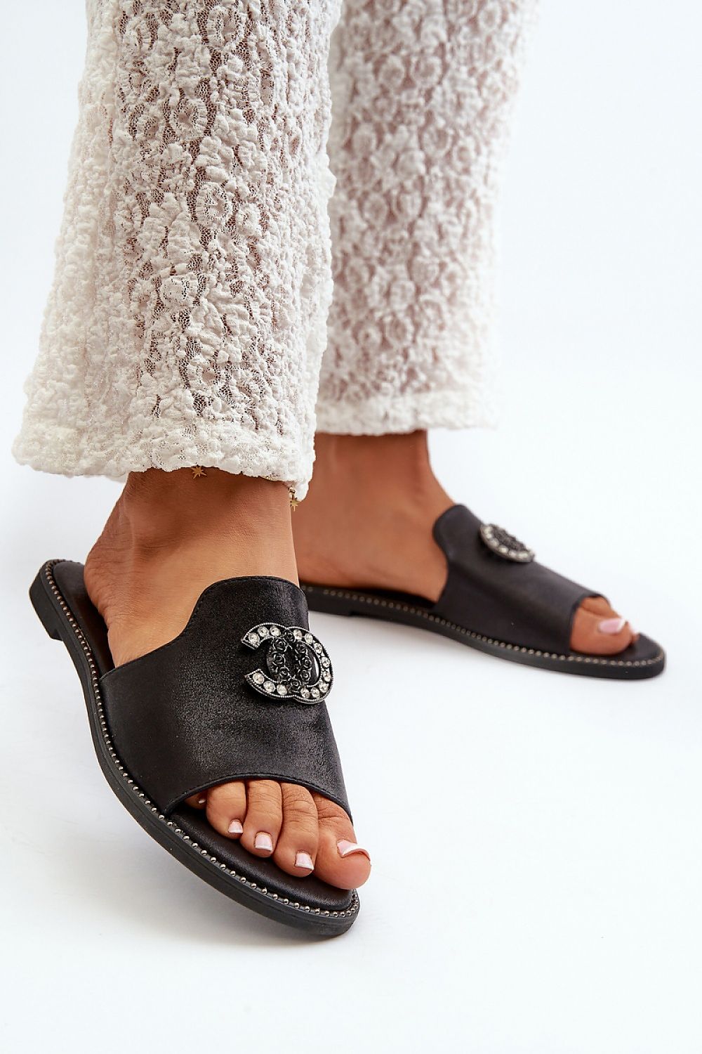  Clacquettes model 198483 Step in style 