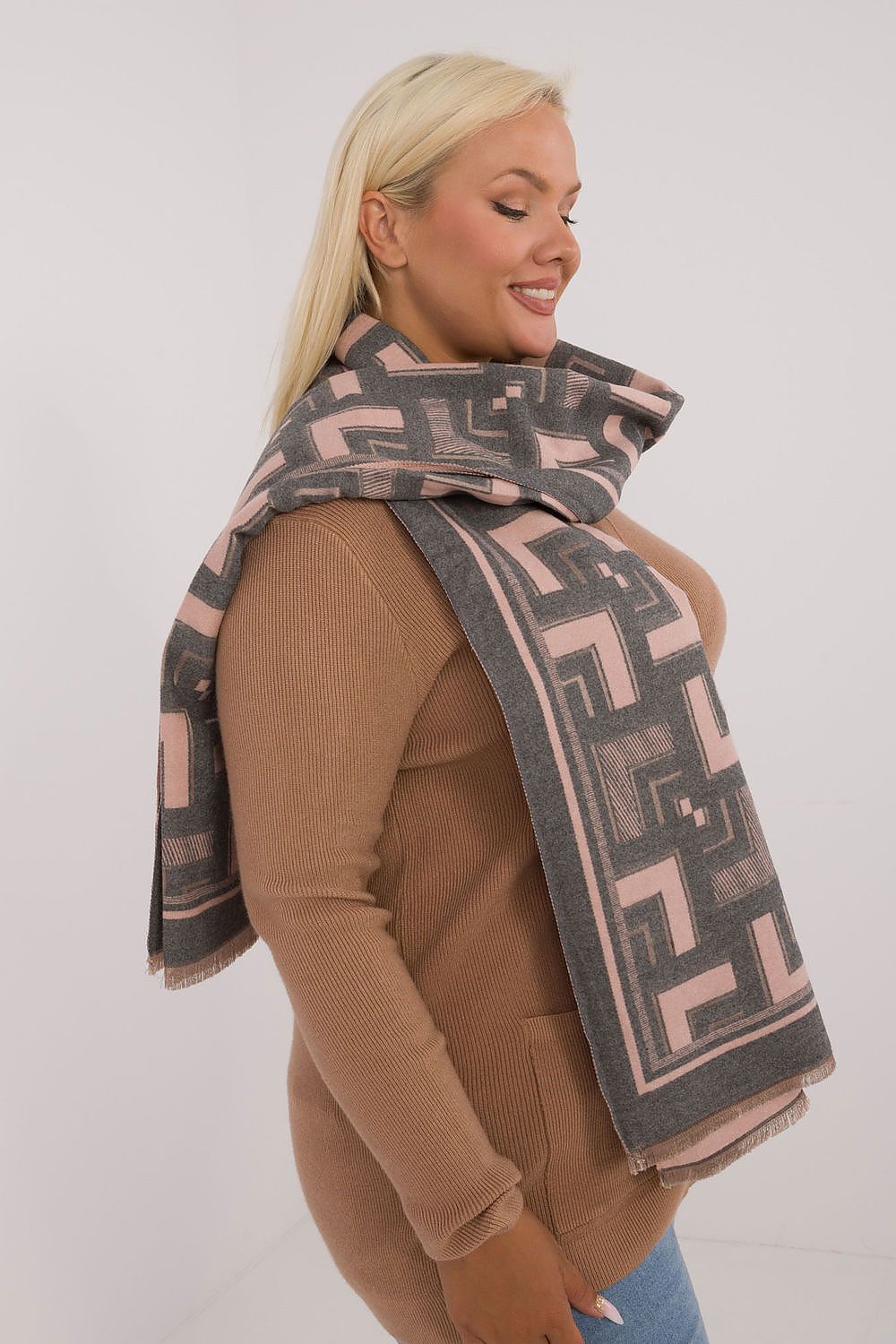  Châle model 200540 AT 