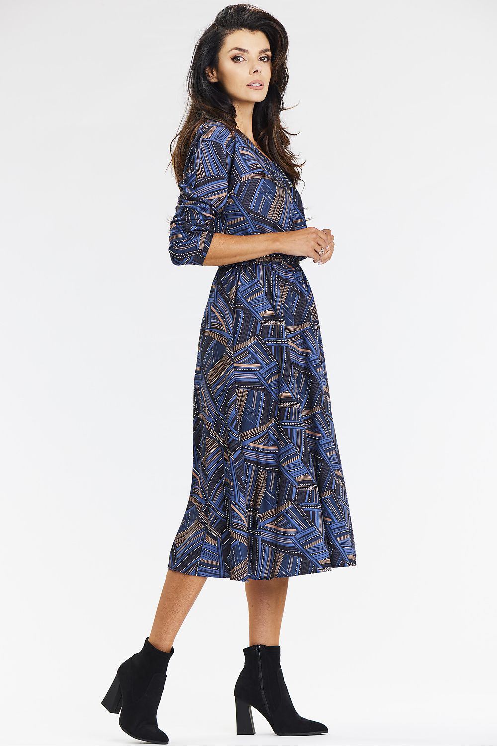  Robe de jour model 200592 awama 