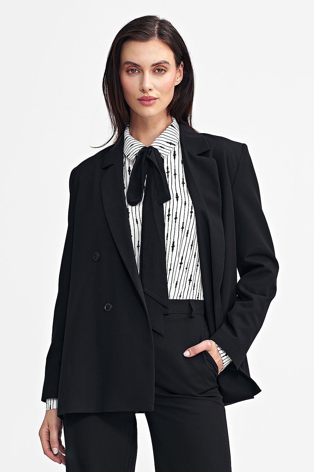  Veste model 202485 Nife 