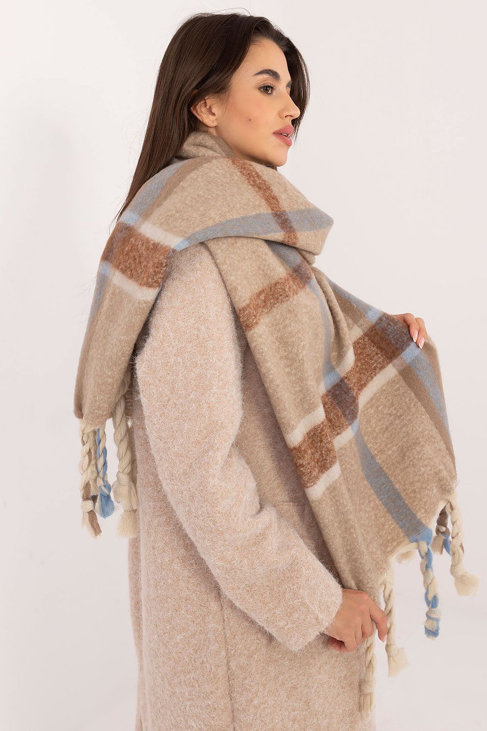  Châle model 202573 AT 