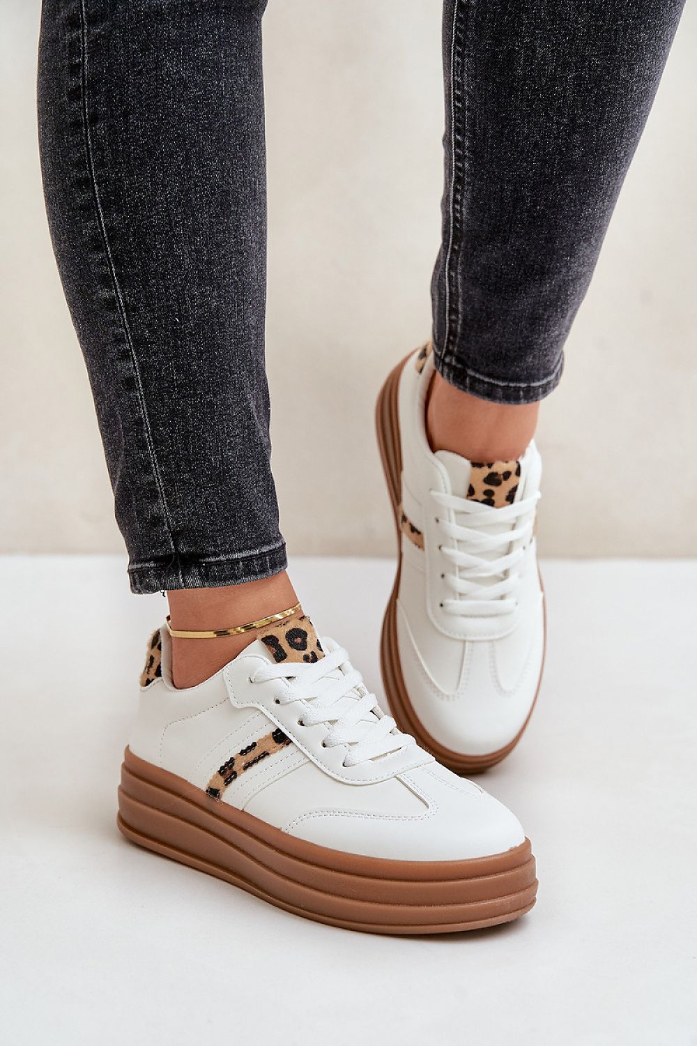  Baskets à plateforme model 203633 Step in style 