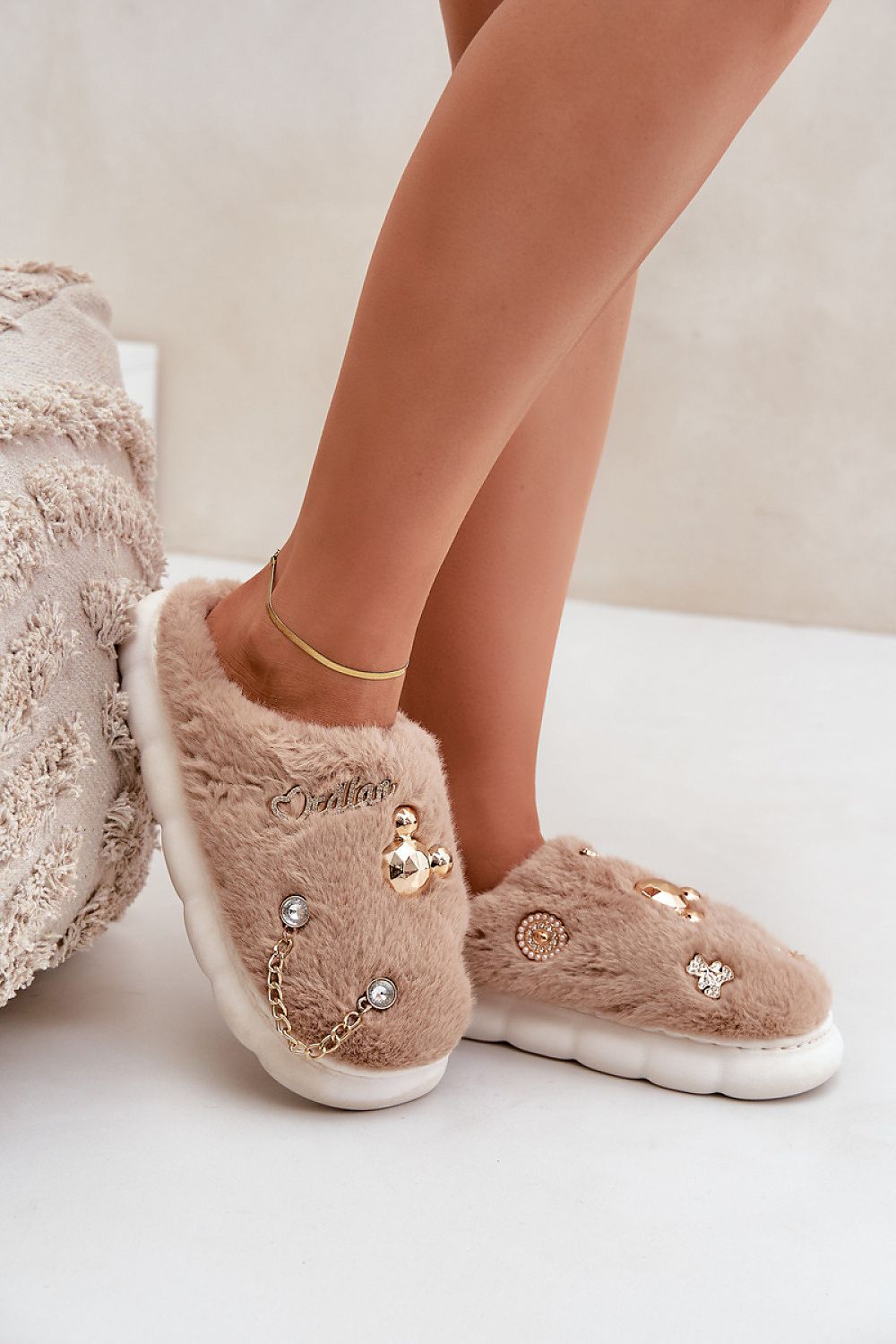  Pantoufles model 204955 Step in style 