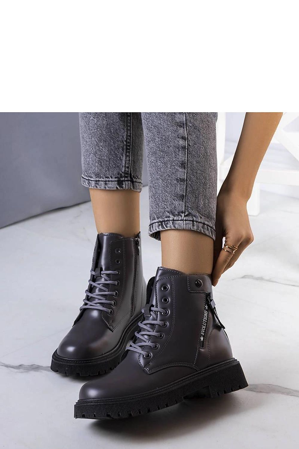  Bottes model 205885 Solea 