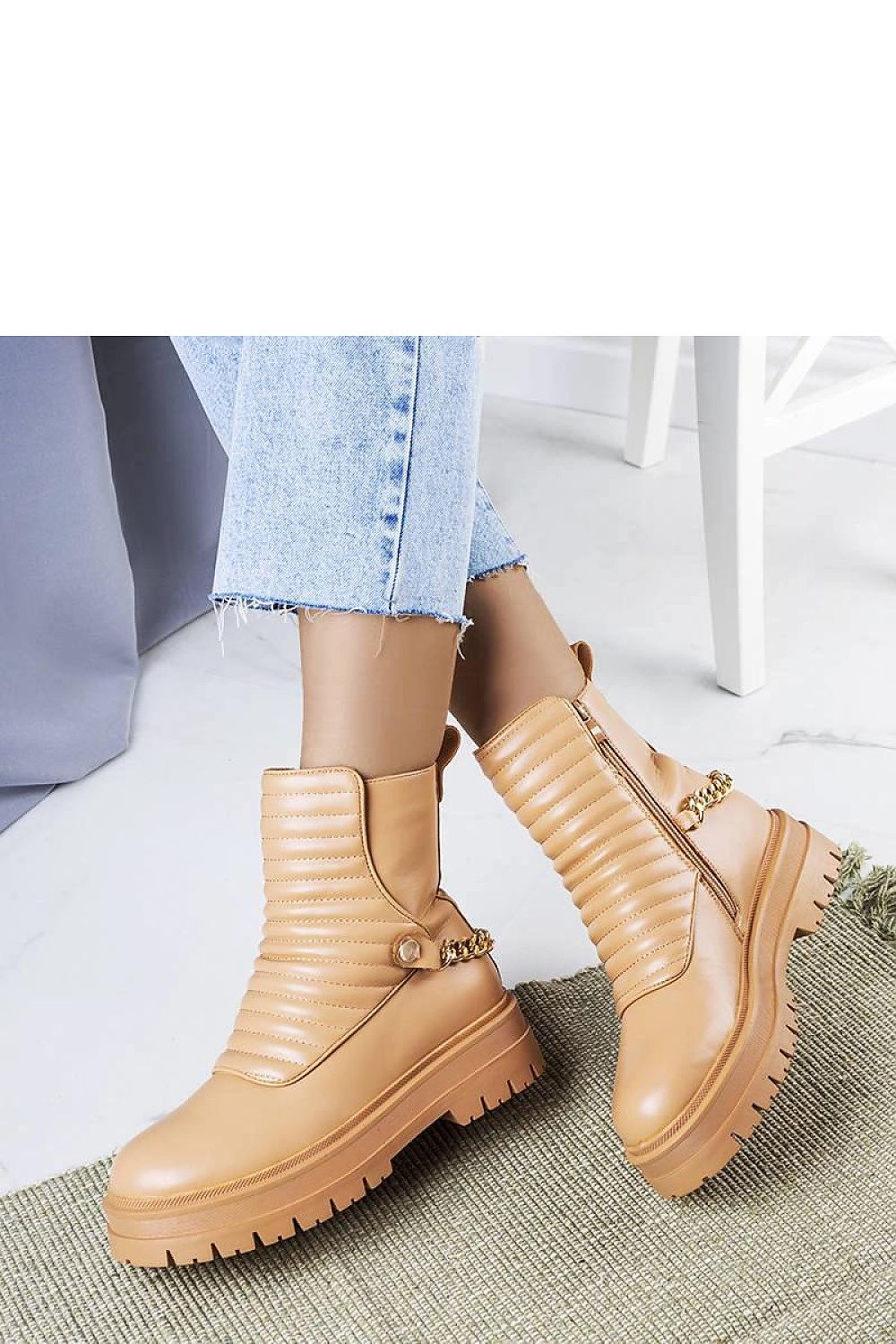  Bottes model 205888 Solea 