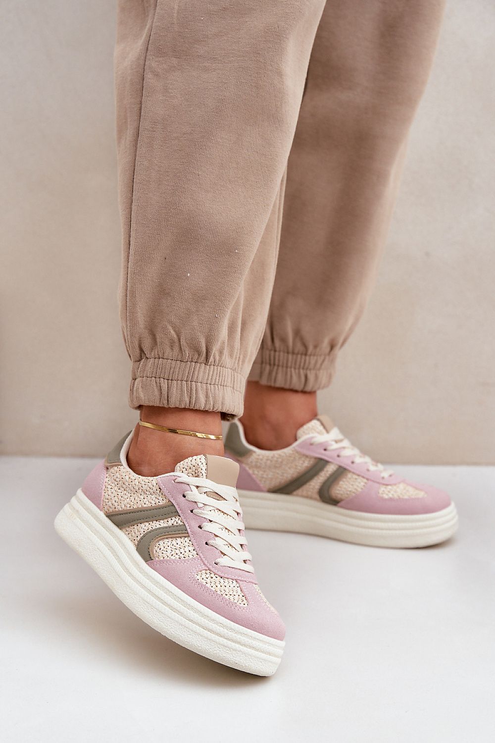  Baskets à plateforme model 205951 Step in style 