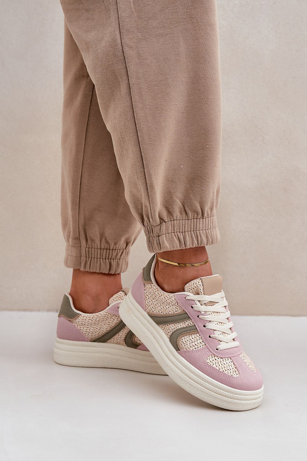  Baskets à plateforme model 205951 Step in style 