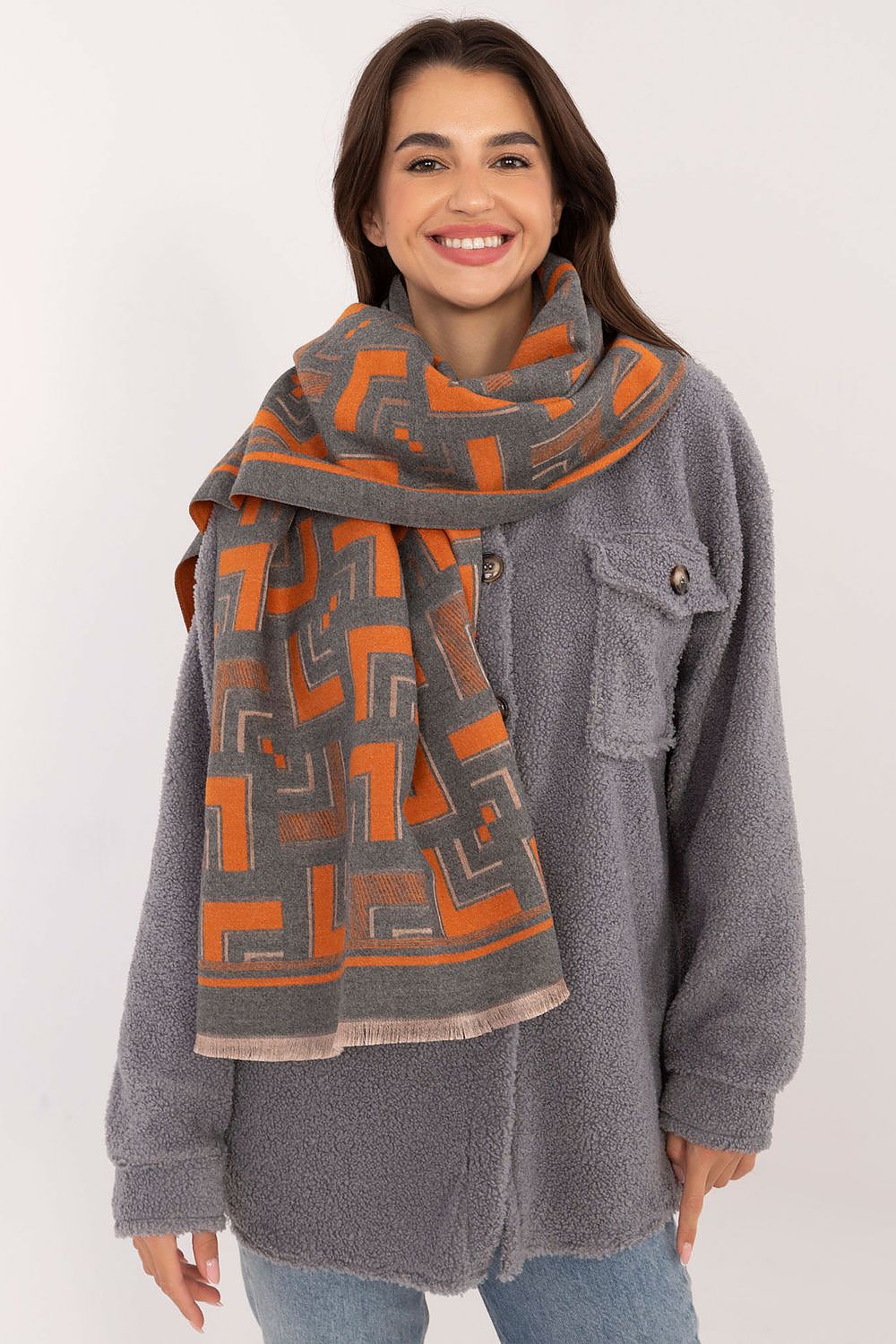  Châle model 205968 AT 