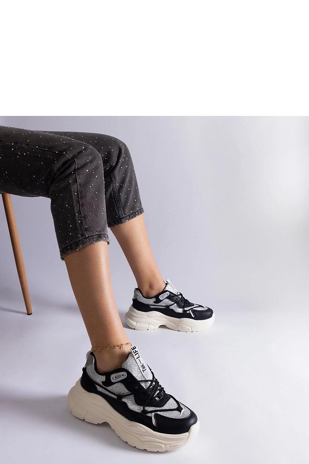  Chaussures de sport model 207150 Solea 