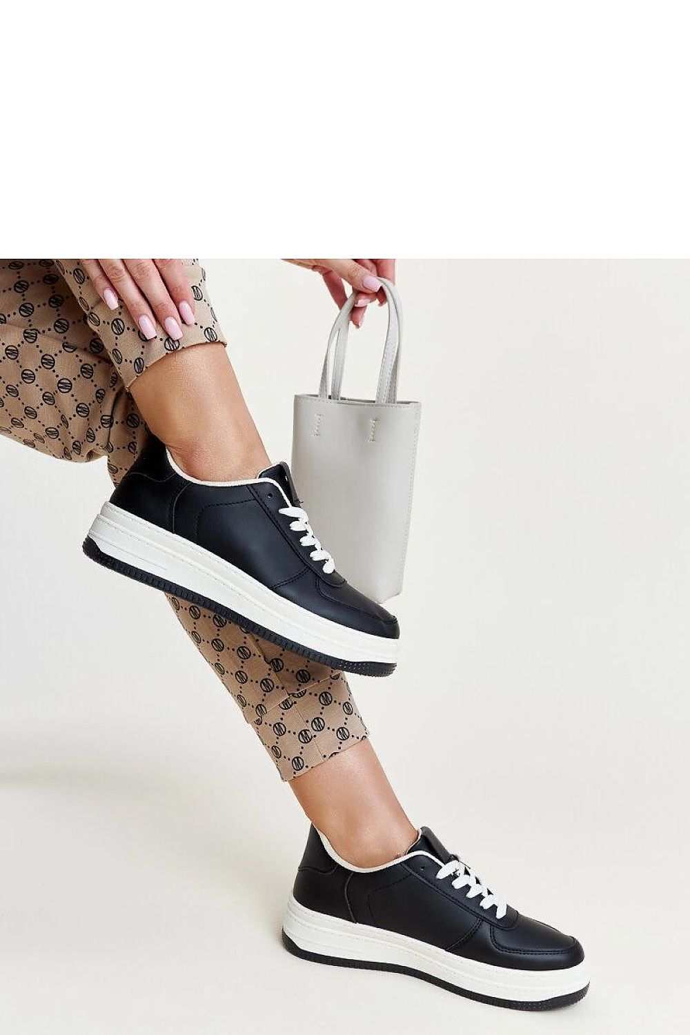  Baskets à plateforme model 207402 Solea 