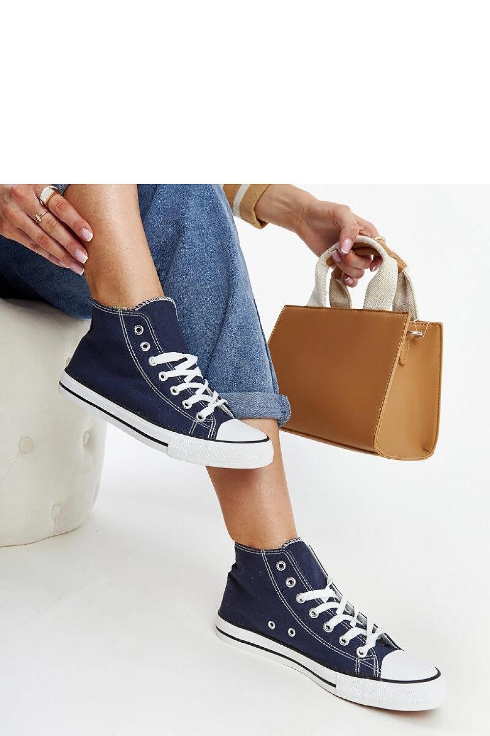  Baskets model 207501 Solea 