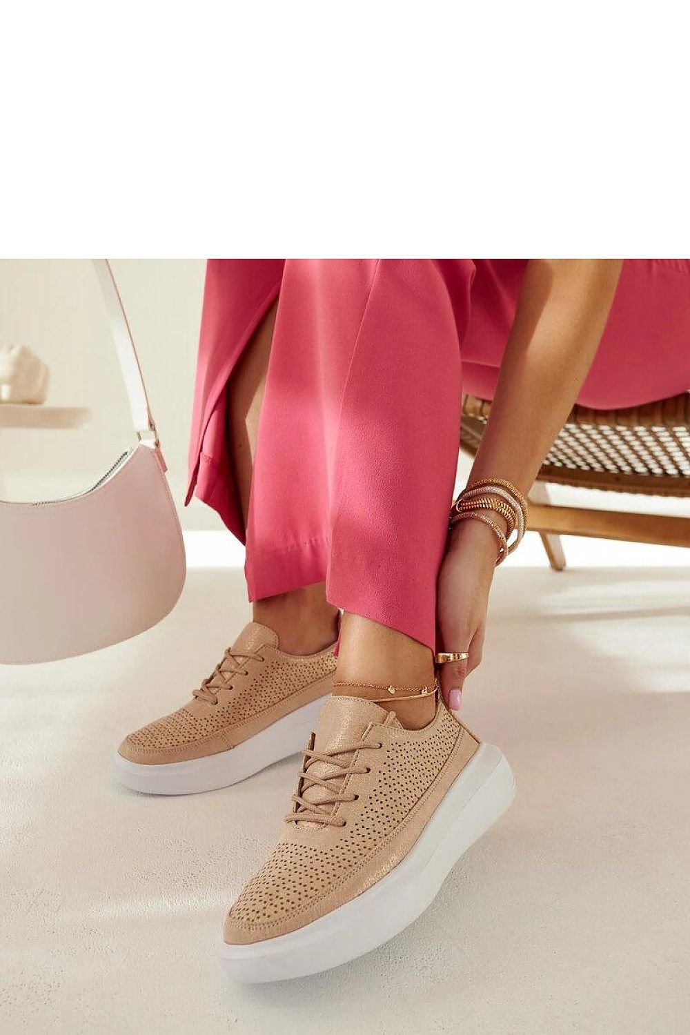  Baskets à plateforme model 207539 Solea 