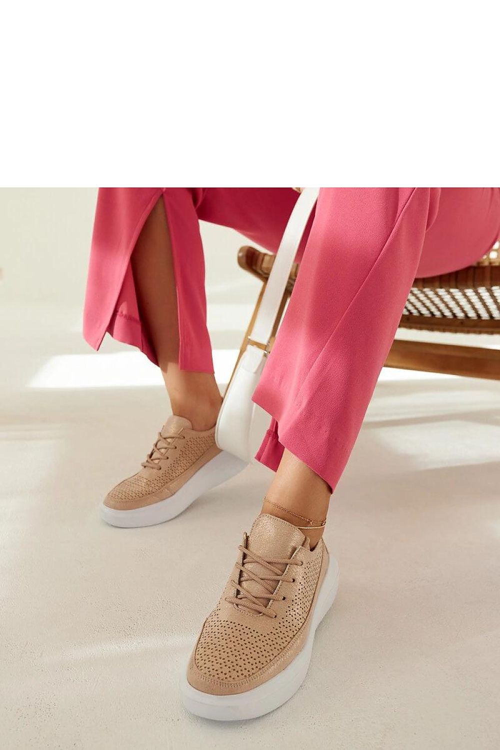 Baskets à plateforme model 207539 Solea 