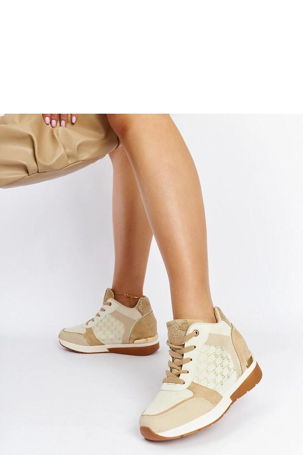  Baskets à plateforme model 207555 Solea 