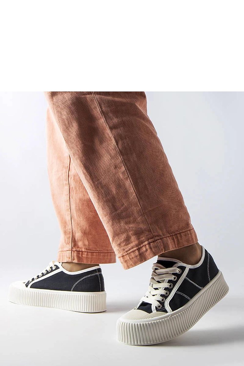  Baskets à plateforme model 207841 Solea 