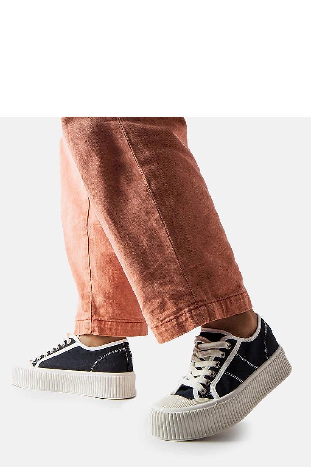  Baskets à plateforme model 207841 Solea 