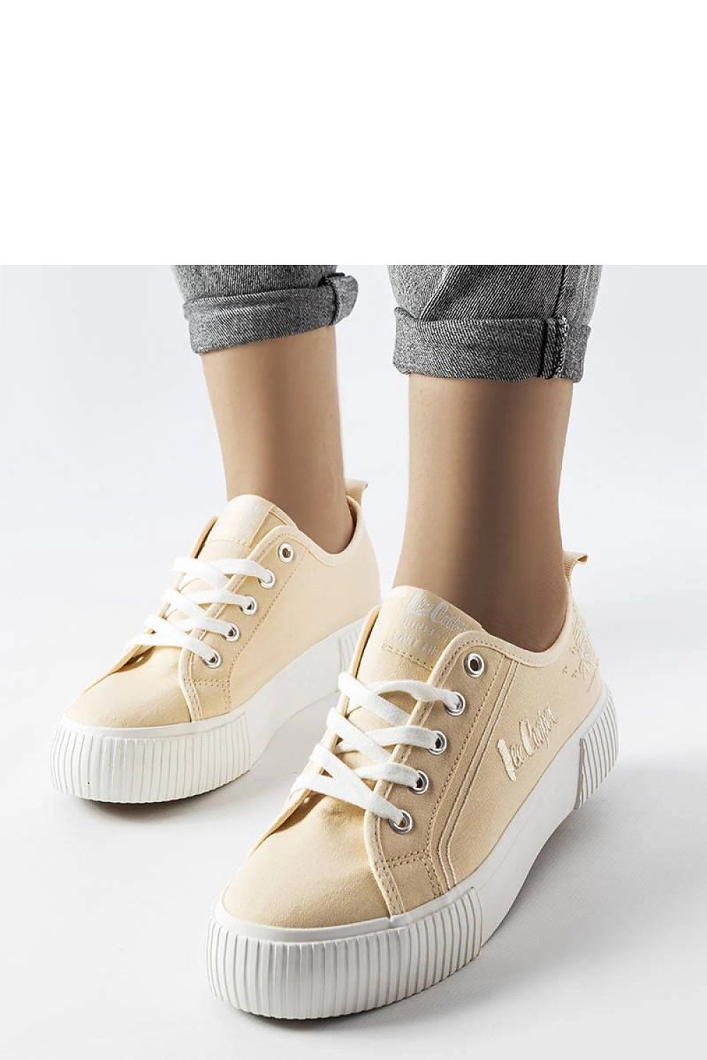  Baskets model 207858 Solea 