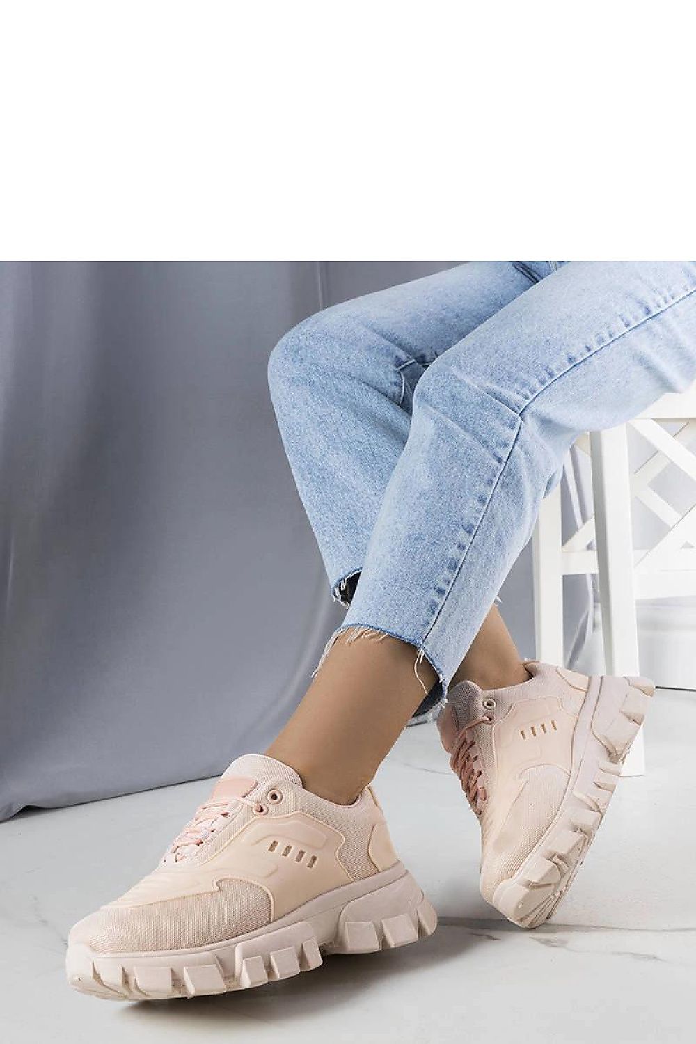  Chaussures de sport model 208002 Solea 