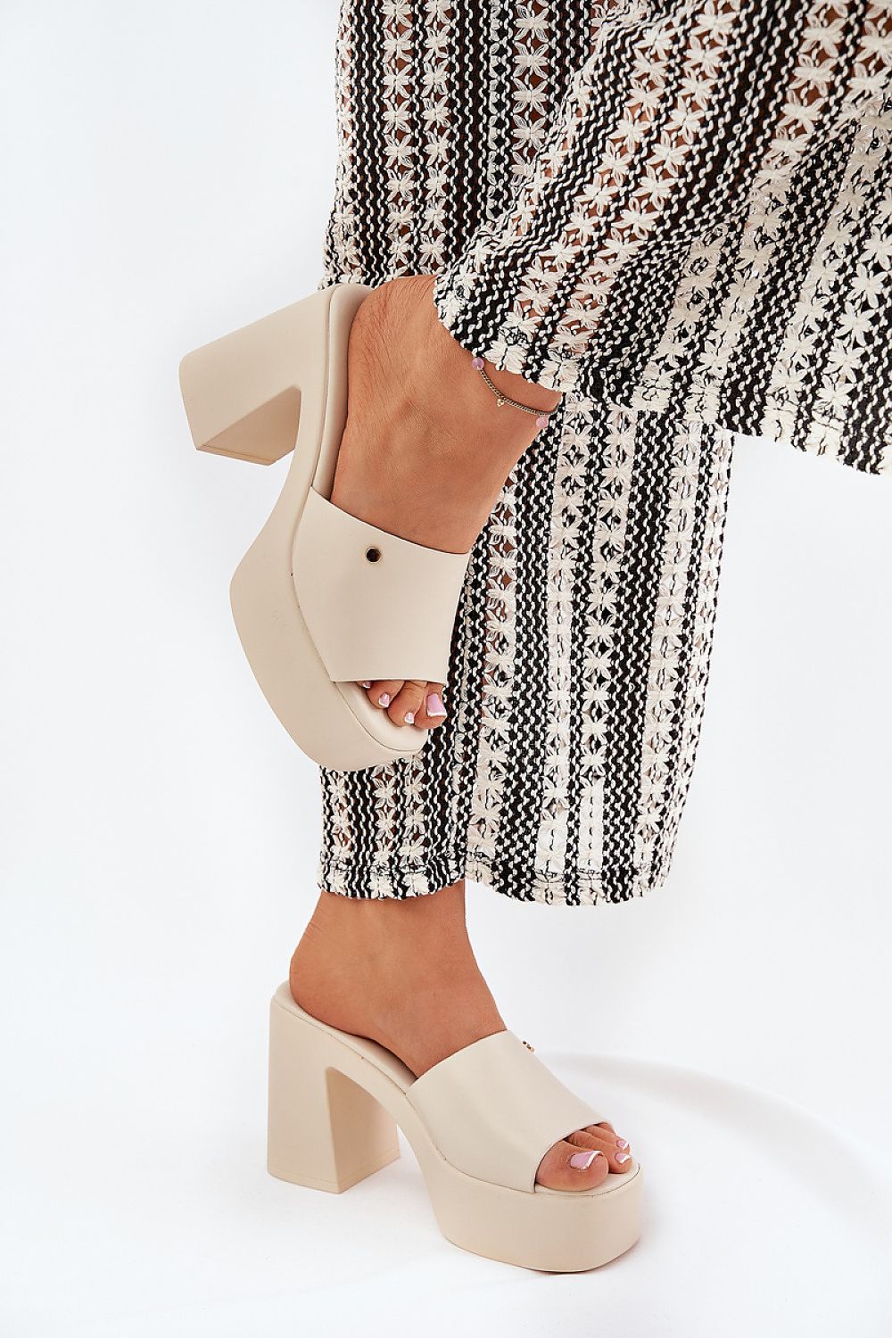  Des mules à talons model 209943 Step in style 