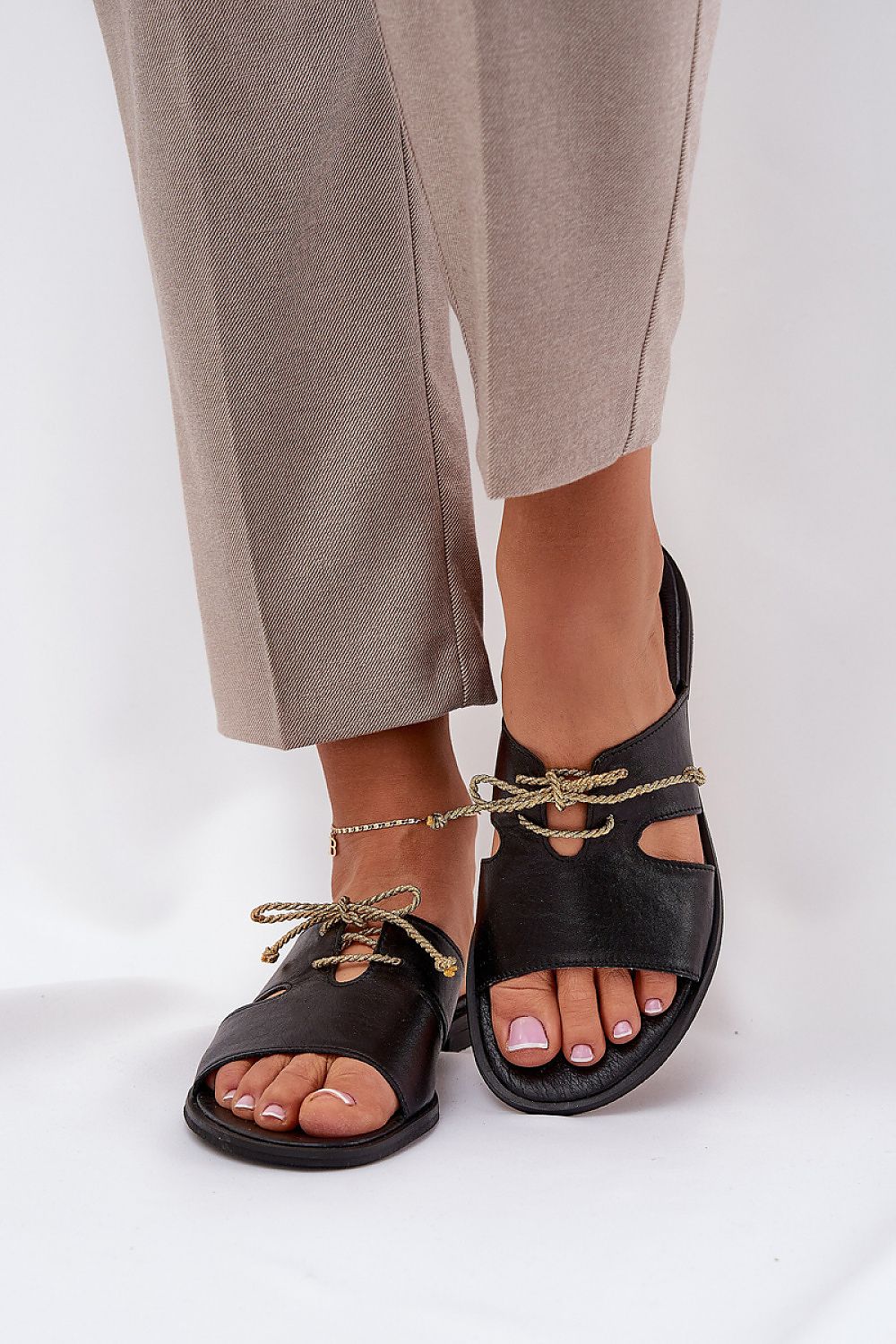  Clacquettes model 210177 Step in style 