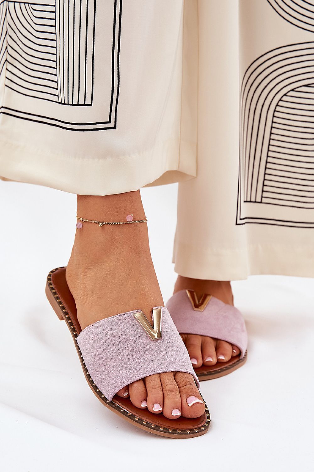  Clacquettes model 211709 Step in style 
