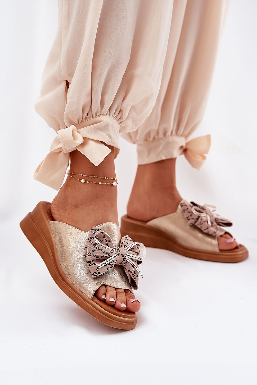  Cothurnes model 211954 Step in style 