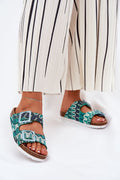  Clacquettes model 211960 Step in style 