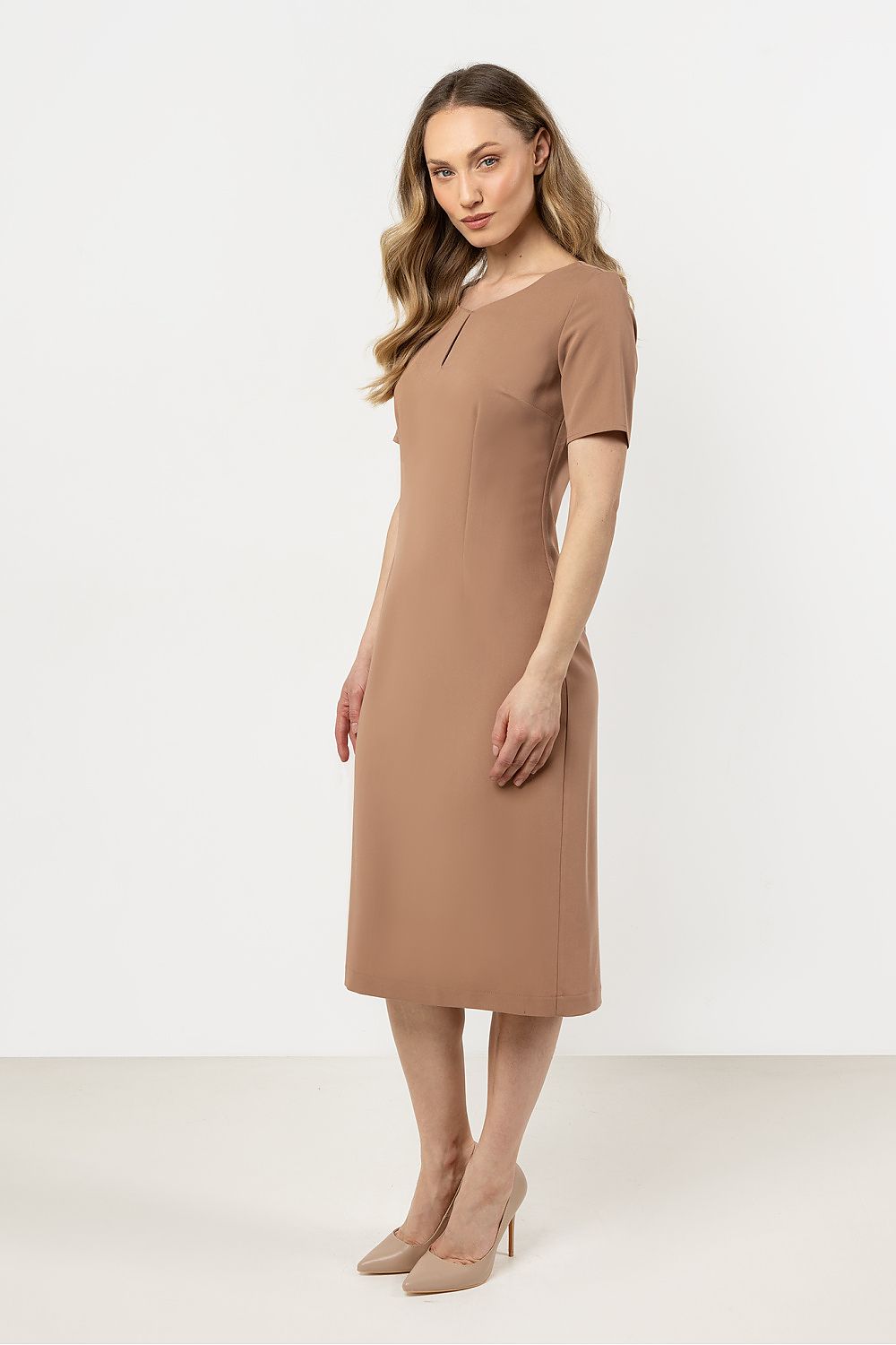  Robe de jour model 212247 awama 