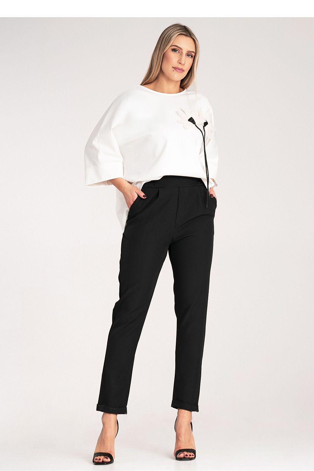  Pantalon femme model 214834 Figl 