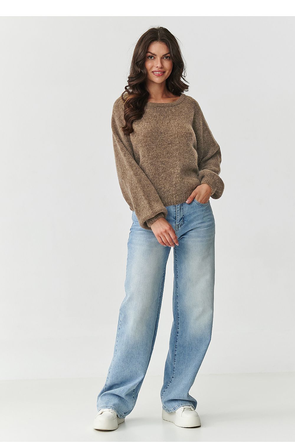 Chandail model 217384 Makadamia 