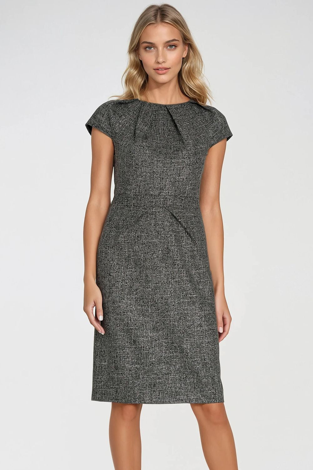  Robe de jour model 217599 Nife 