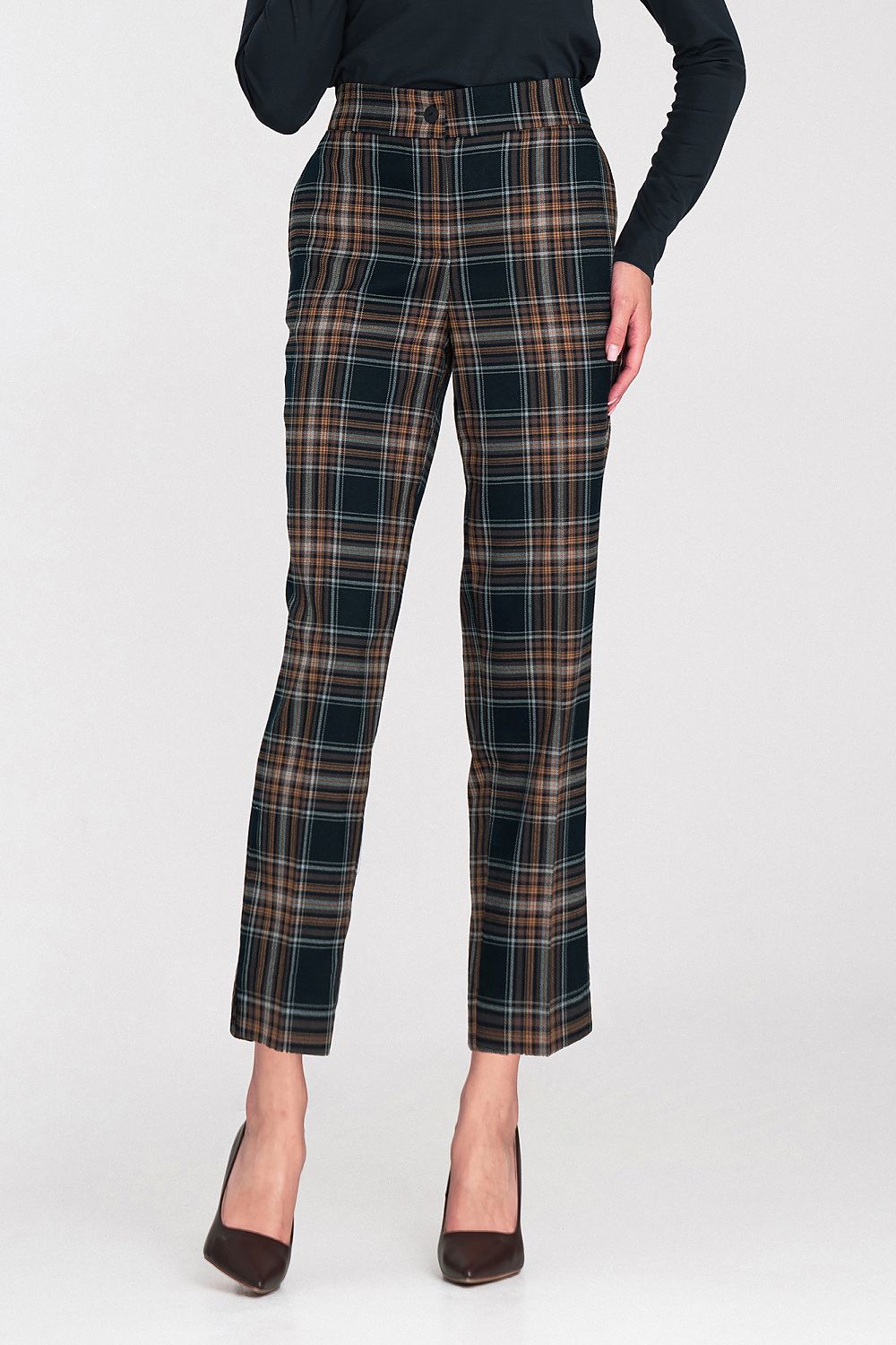  Pantalon femme model 218895 Nife 