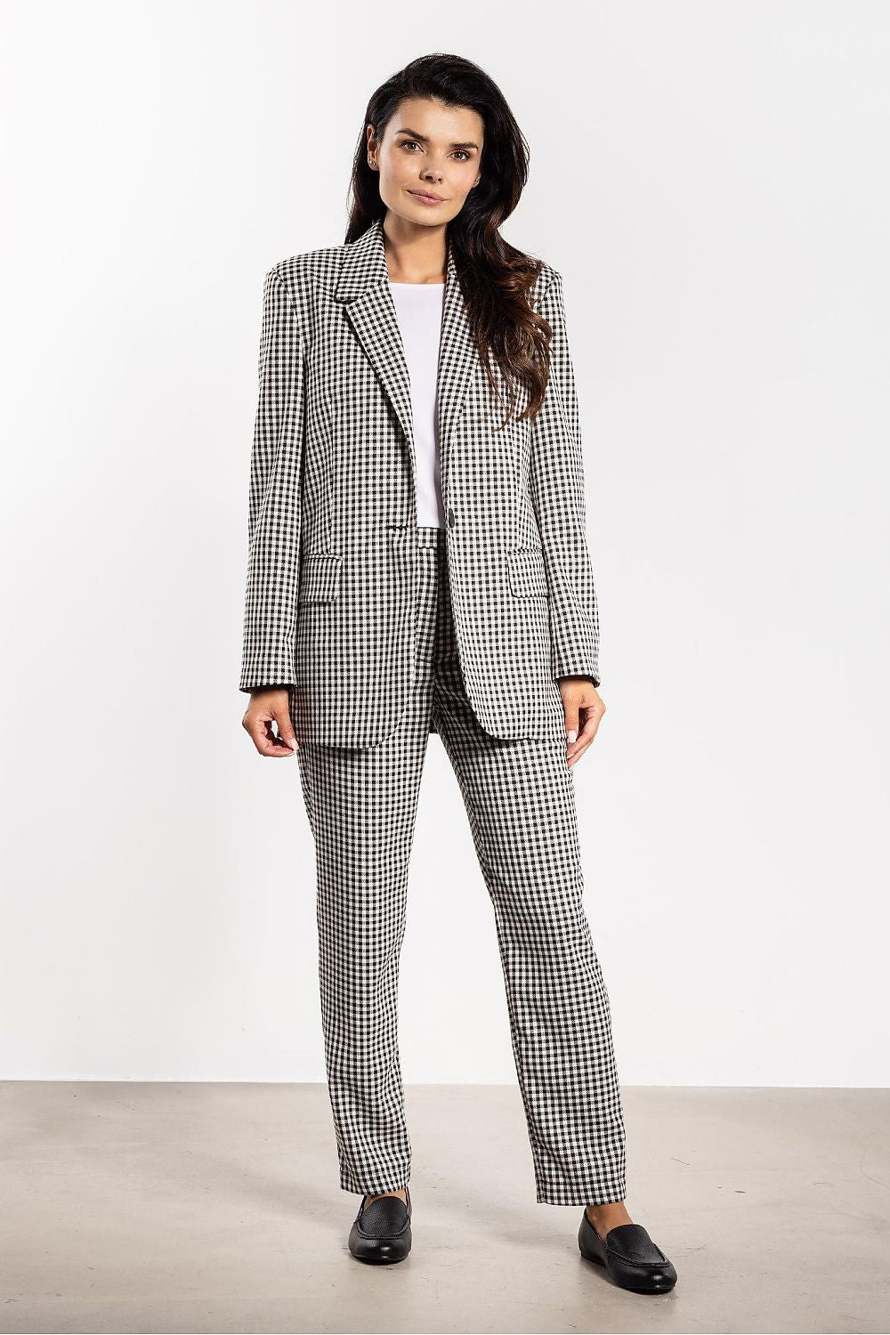  Pantalon femme model 218973 awama 