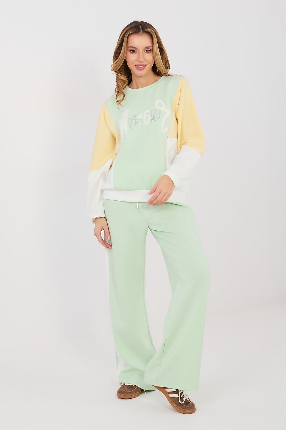  L`ensemble model 224785 Rue Paris 