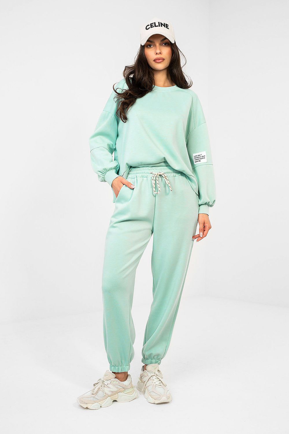  L`ensemble model 224850 Italy Moda 