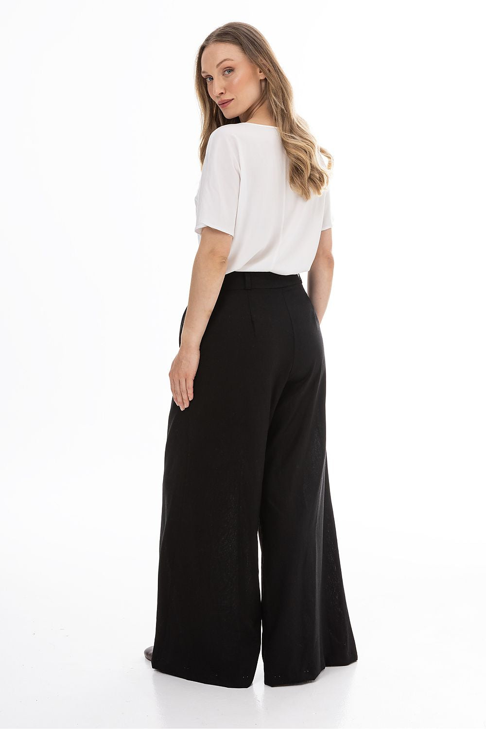  Pantalon femme model 225300 awama 