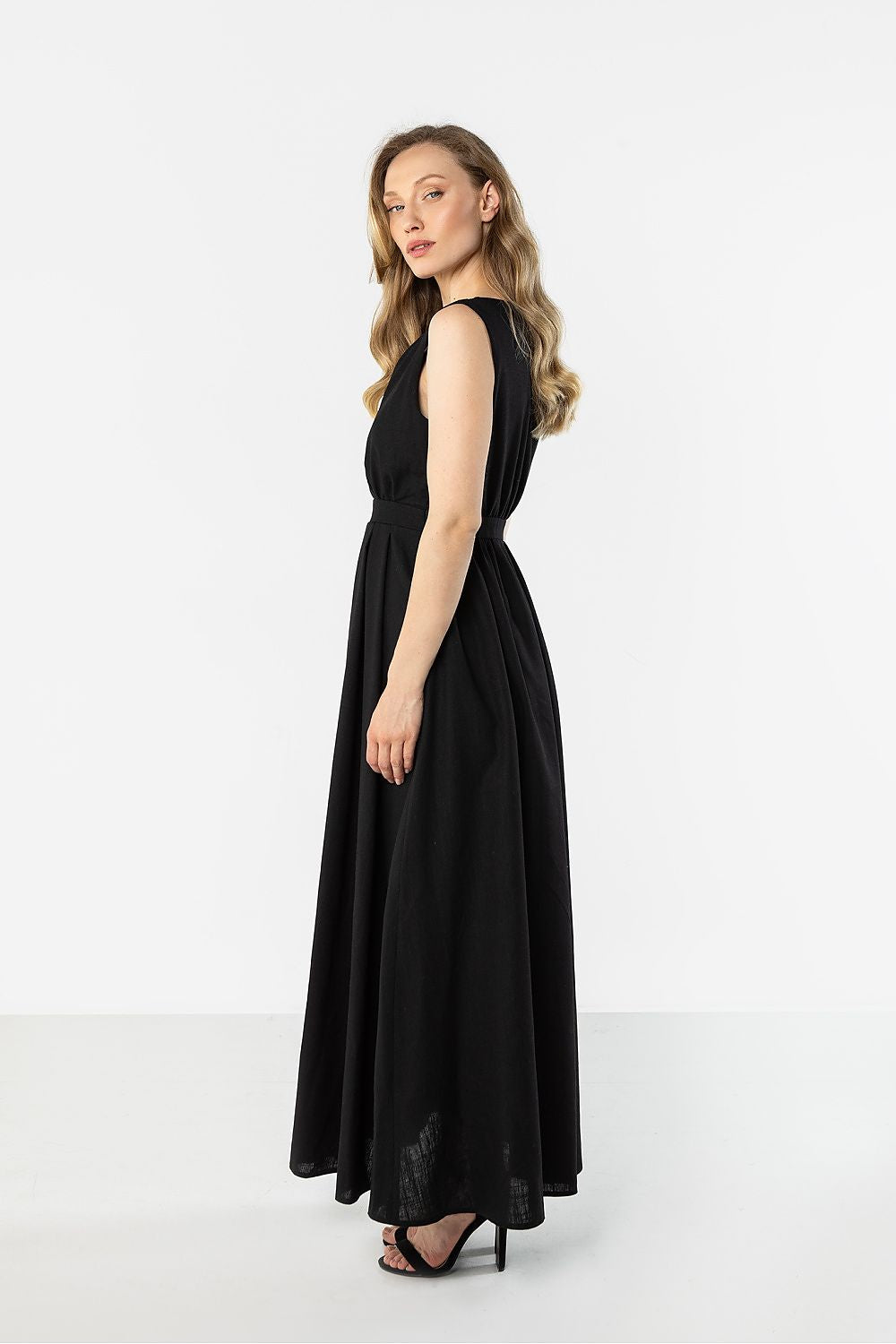 Robe de jour model 225304 awama 