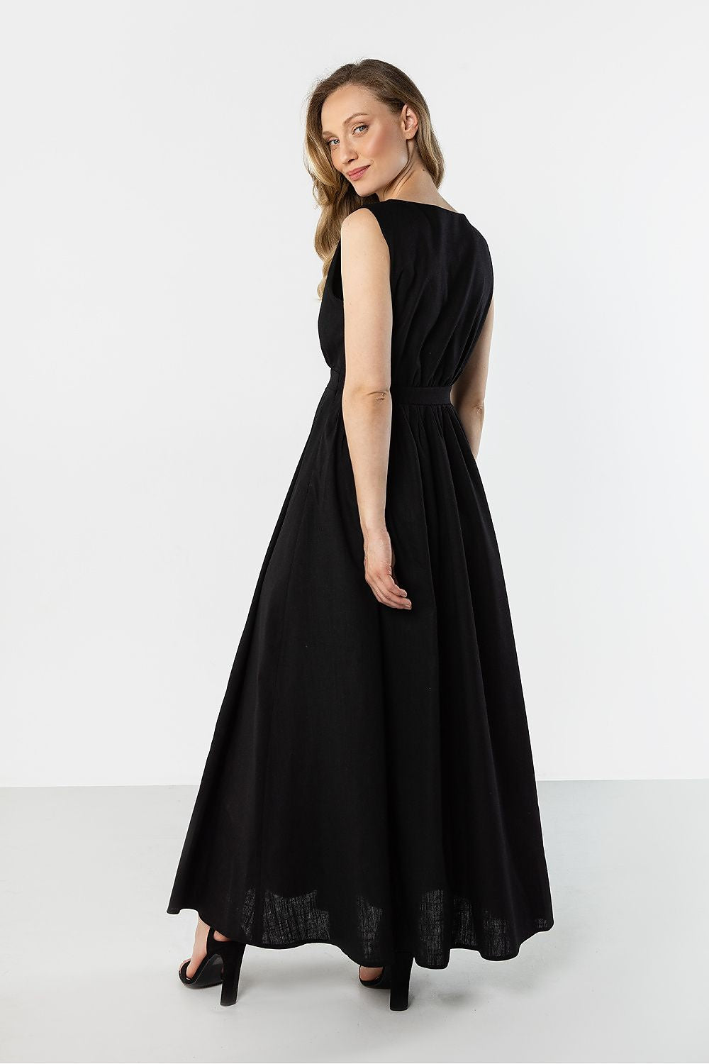  Robe de jour model 225304 awama 