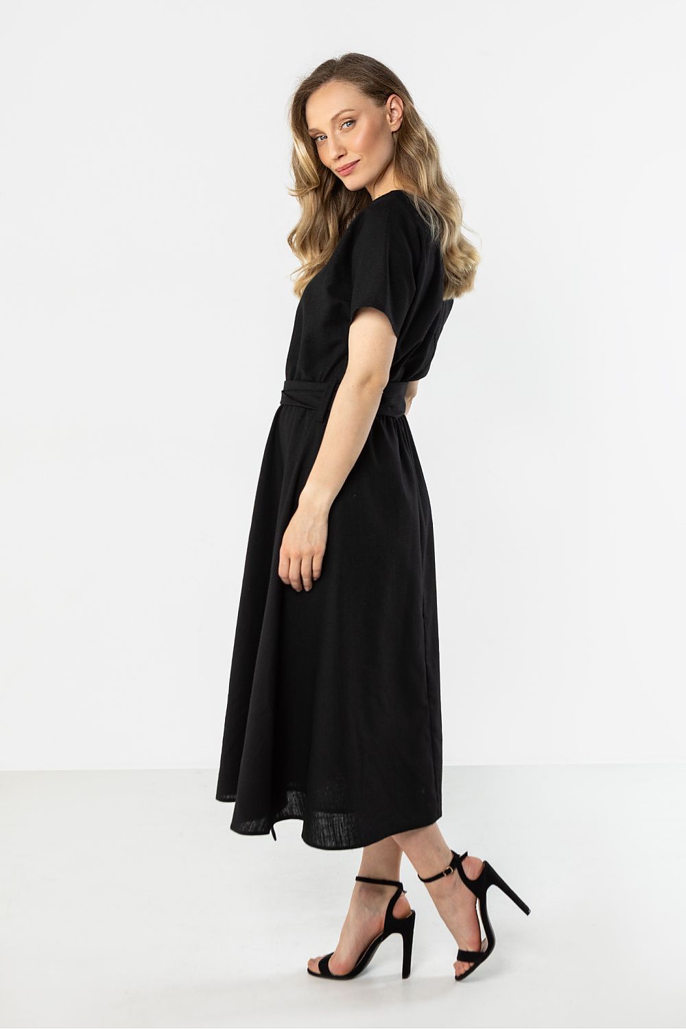  Robe de jour model 225308 awama 