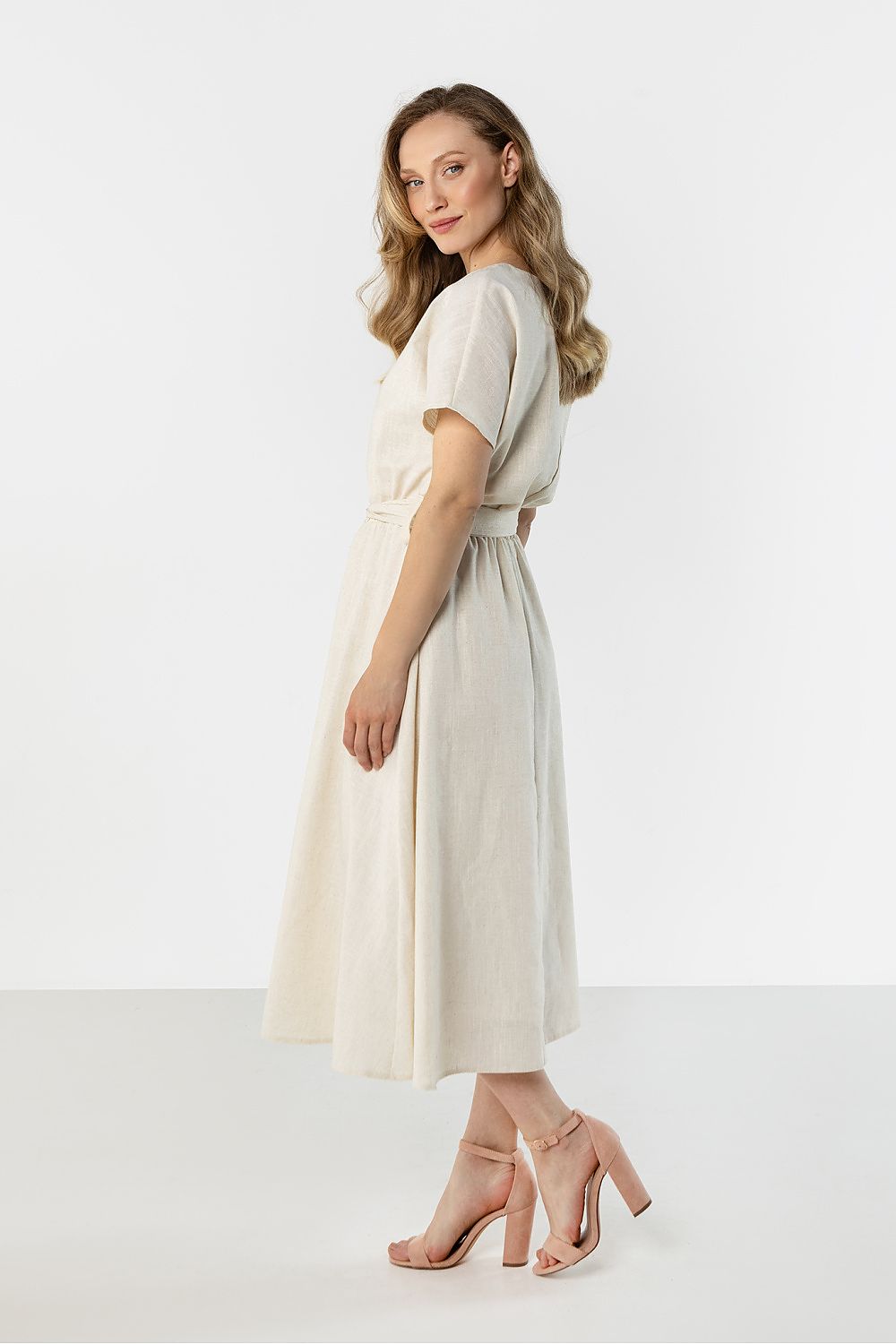  Robe de jour model 225309 awama 