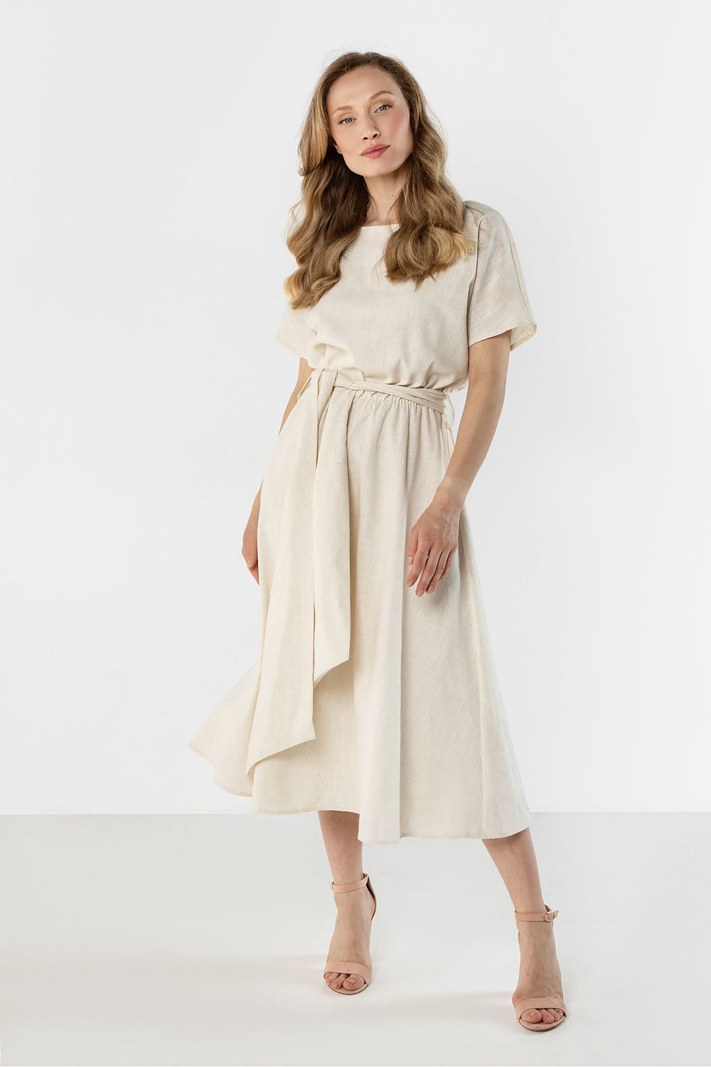  Robe de jour model 225309 awama 