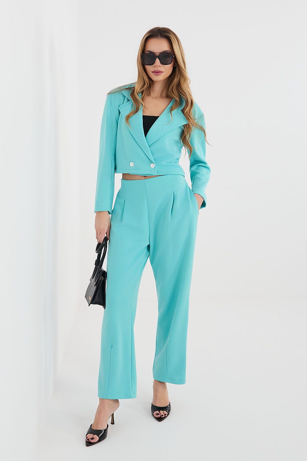  L`ensemble model 225431 Rue Paris 