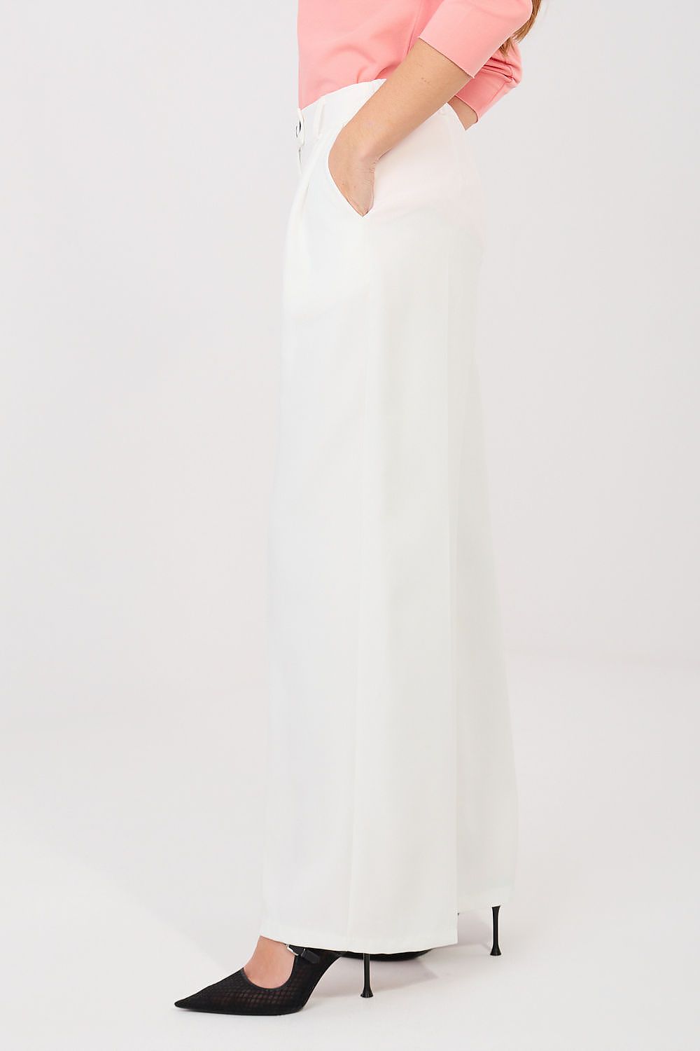  Pantalon femme model 225560 Rue Paris 