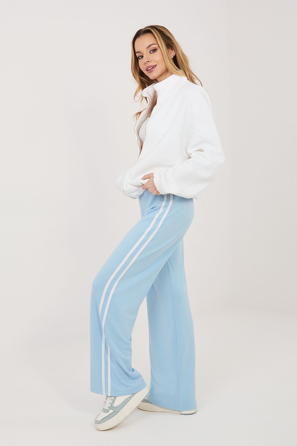  Pantalon survêtement model 226157 Relevance 