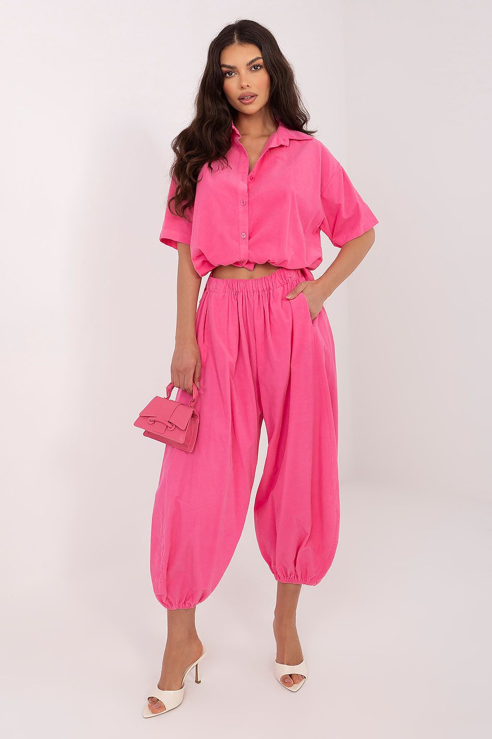  Pantalon en velours côtelé model 226232 Italy Moda 