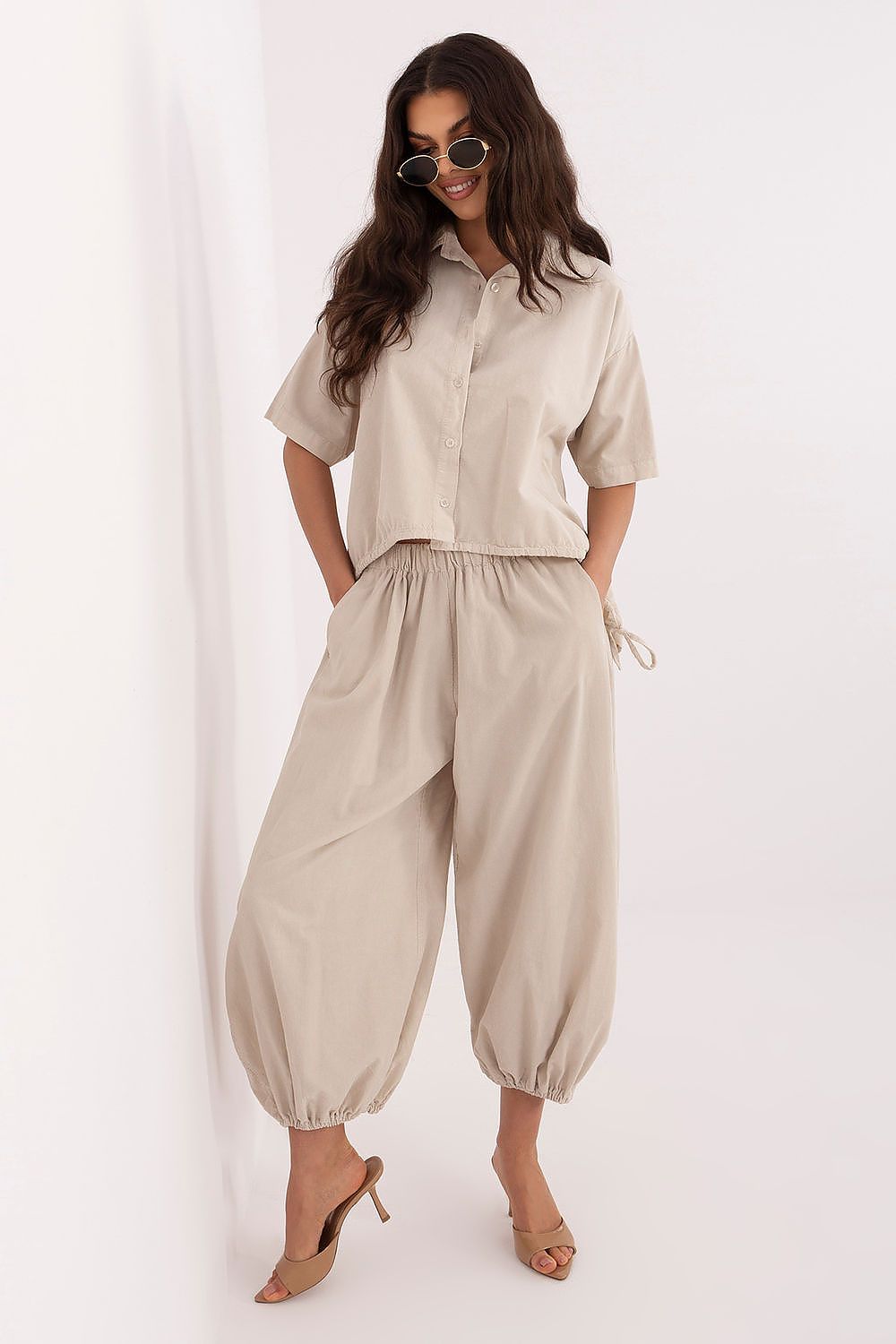  Pantalon en velours côtelé model 226233 Italy Moda 